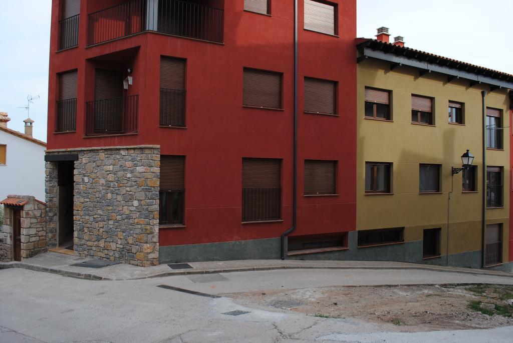 Moravella *
